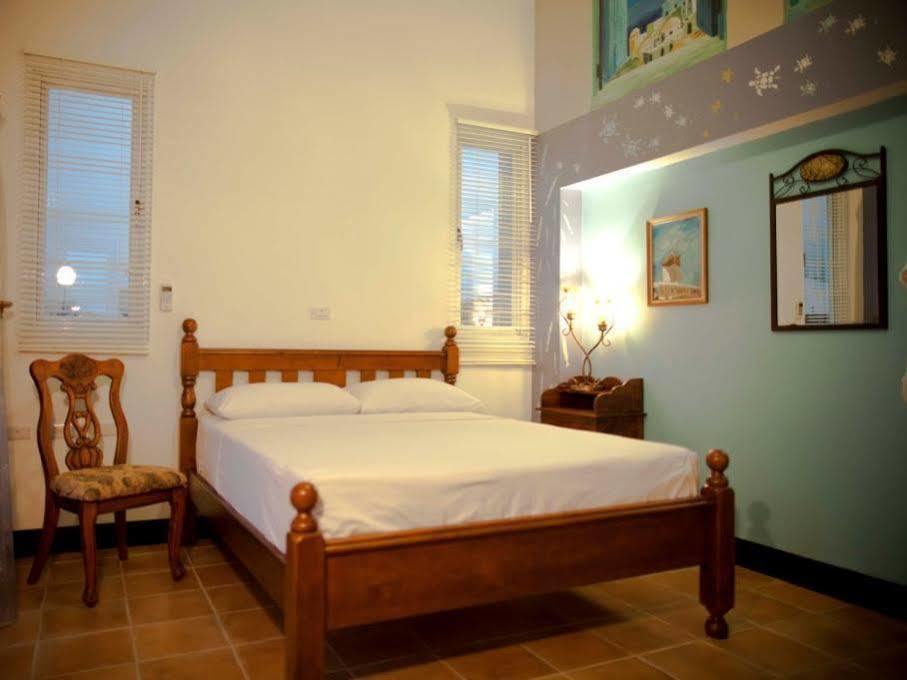 Bed and Breakfast Alongs Garden Heng-ch'un Exterior foto